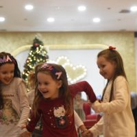 Najmlađi članovi FIS-ove obitelji dobili novogodišnje paketiće
