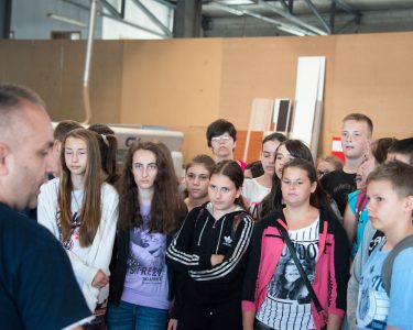 Osnovci iz Istočnog Sarajeva u posjeti Ambyenti Osnovci iz Istočnog Sarajeva u posjeti Ambyenti