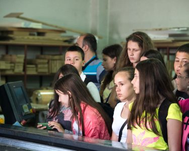 Osnovci iz Istočnog Sarajeva u posjeti Ambyenti Osnovci iz Istočnog Sarajeva u posjeti Ambyenti