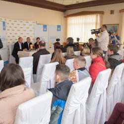 Kompanija FIS partner projekta Winterisation - Projekta pomoći ugroženoj djeci tijekom zime